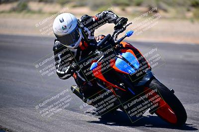 media/Mar-25-2024-Moto Forza (Mon) [[8d4319bd68]]/4-Novice Group/Session 3 (Turn 16 Inside)/